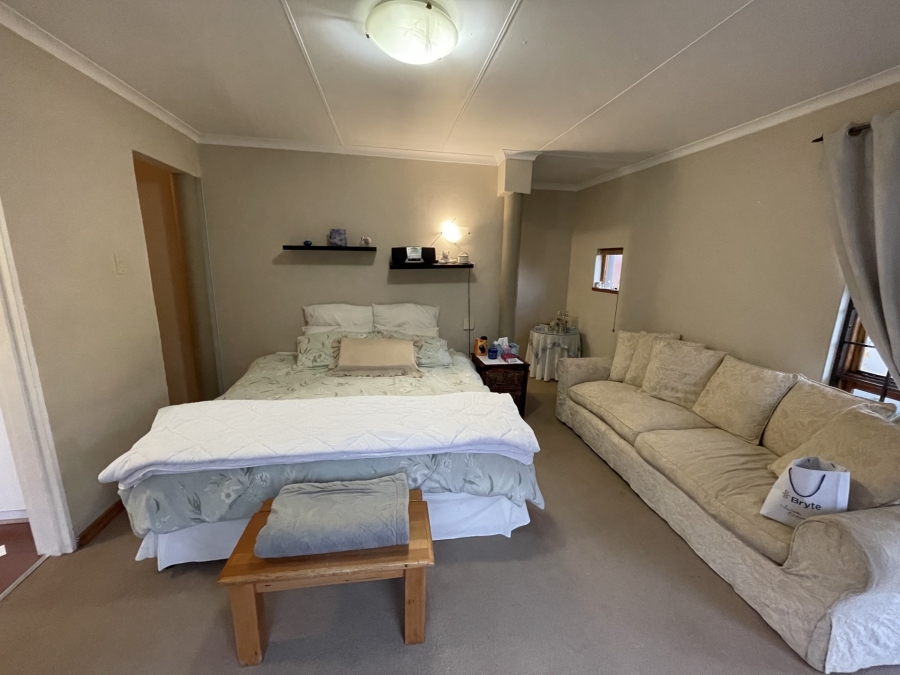 3 Bedroom Property for Sale in Pentagon Park Free State